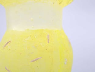 ピンクスプレーの花器